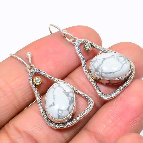 American Howlite & White Topaz Designer Textured 925 Silver Earring, Gift for her, Silver Jewelry Earring, Elegant Earring, White Gemstone Earring, Drop/Dangle Earring