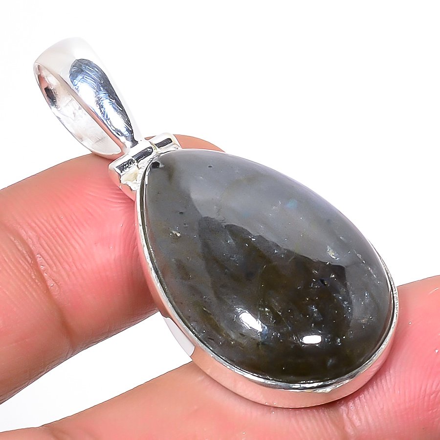 Labradorite 925 Sterling Silver Pendant, Handmade Pendant, Pear Pendant, Black Pendant, Unique Silver Pendant, Fine Pendant, Silver Jewelry Pendant