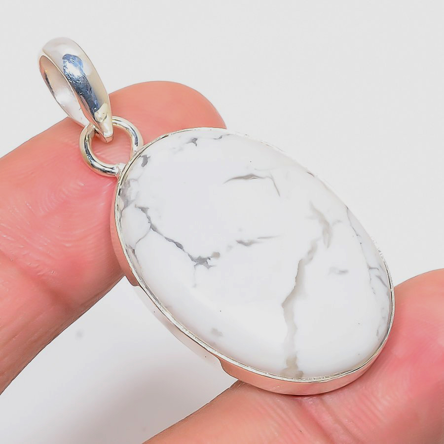 Howlite 925 Sterling Silver Pendant, Handmade Pendant, Oval Pendant, White Pendant, Unique Silver Pendant, Fine Pendant, Silver Jewelry Pendant