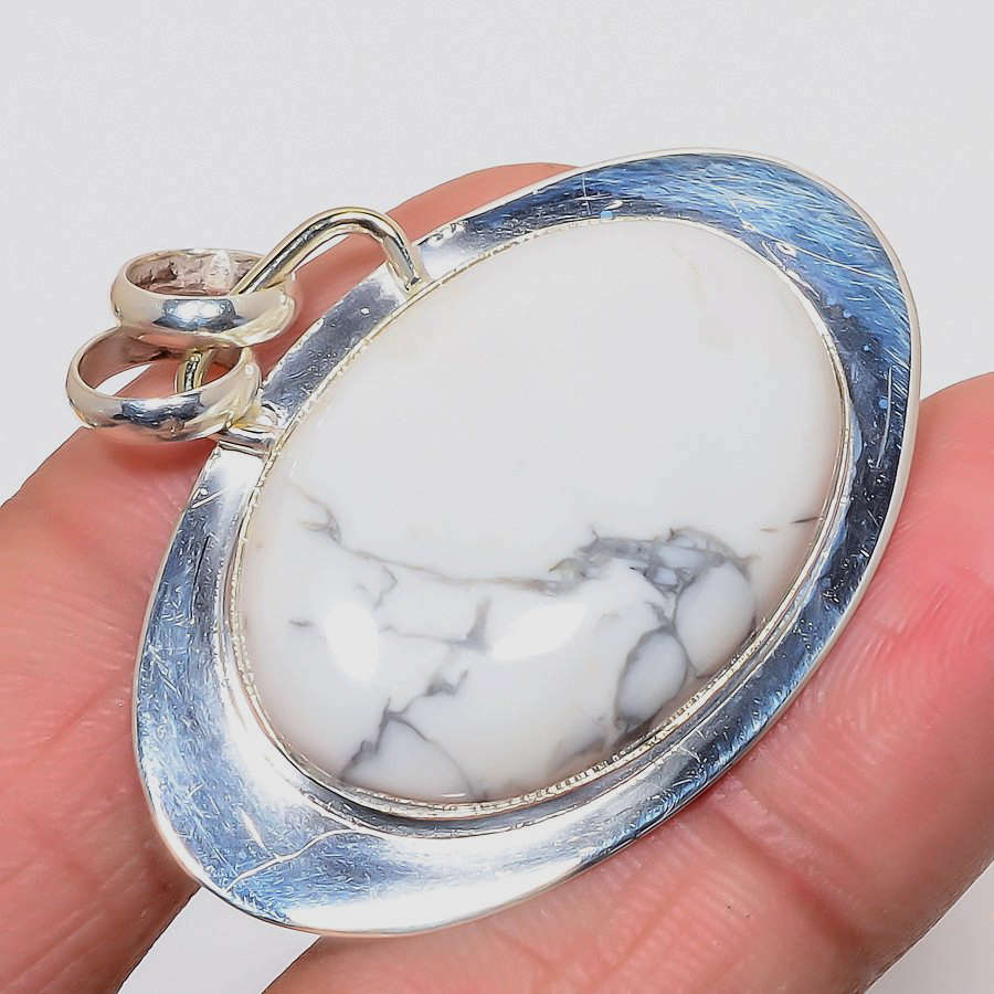 Howlite 925 Sterling Silver Pendant, Handmade Pendant, Oval Pendant, White Pendant, Unique Silver Pendant, Fine Pendant, Silver Jewelry Pendant