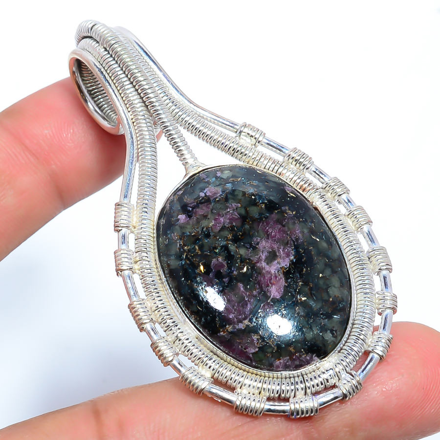 Eudialyte 925 Sterling Silver Pendant, Handmade Pendant, Oval Pendant, Pink Pendant, Unique Silver Pendant, Fine Pendant, Silver Jewelry Pendant