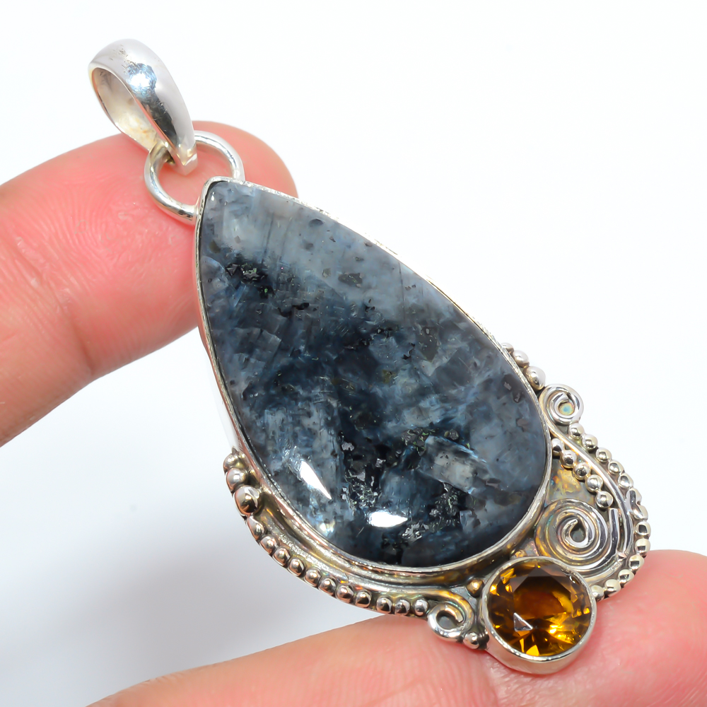 Larvikite-Black Moonstone & Quartz 925 Sterling Silver Pendant, Handmade Pendant, Pear Pendant, Black Pendant, Unique Silver Pendant, Fine Pendant, Silver Jewelry Pendant