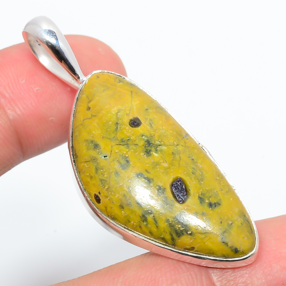 Atlantisite Stichite 925 Sterling Silver Pendant, Handmade Pendant, Trillion Pendant, Green Pendant, Unique Silver Pendant, Fine Pendant, Silver Jewelry Pendant