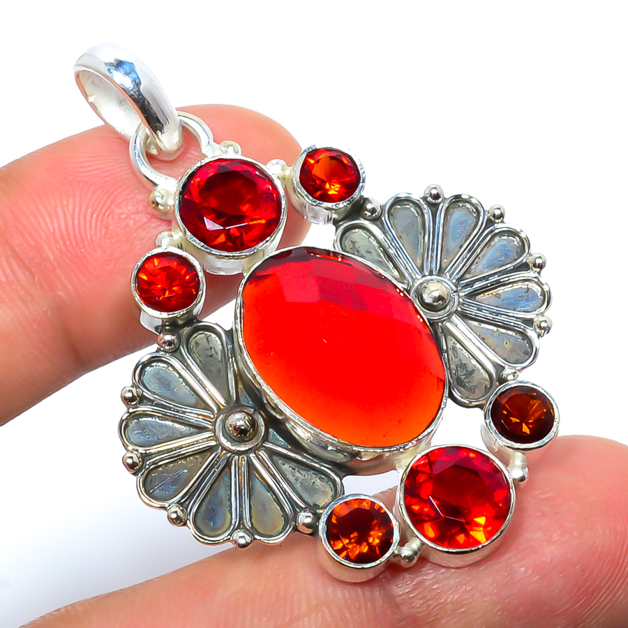 Garnet 925 Sterling Silver Pendant, Handmade Pendant, Oval Pendant, Red Pendant, Unique Silver Pendant, Fine Pendant, Silver Jewelry Pendant