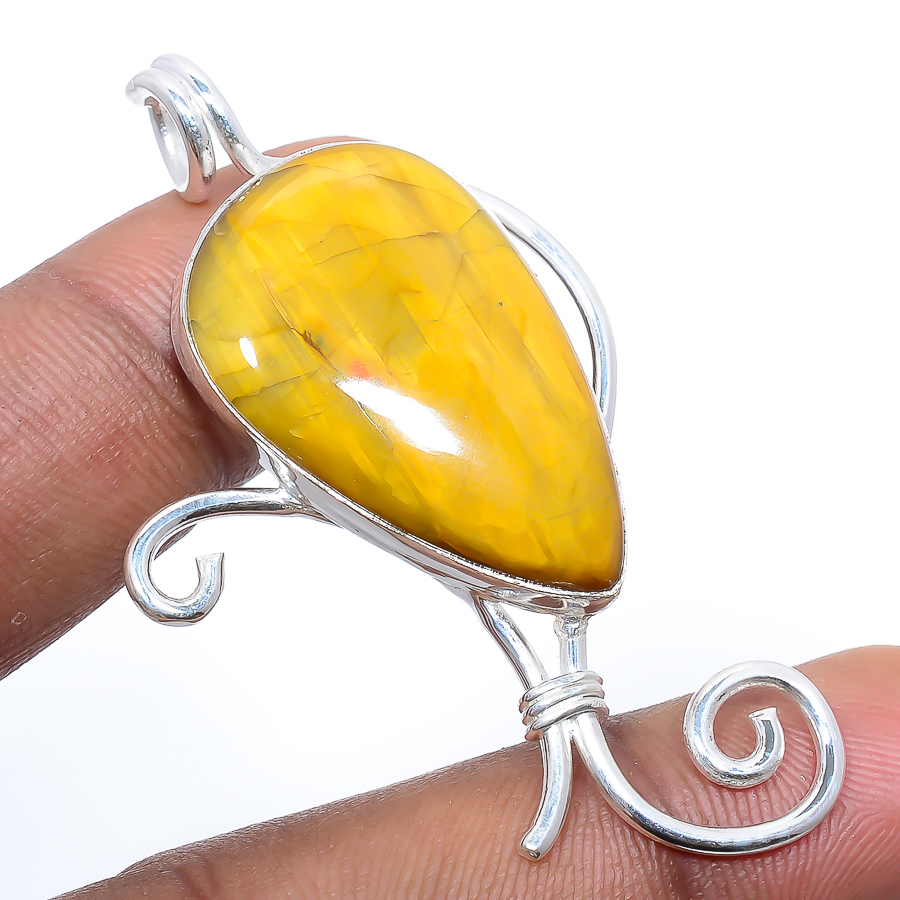 Nellite 925 Sterling Silver Pendant, Handmade Pendant, Trillion Pendant, Yellow Pendant, Unique Silver Pendant, Fine Pendant, Silver Jewelry Pendant