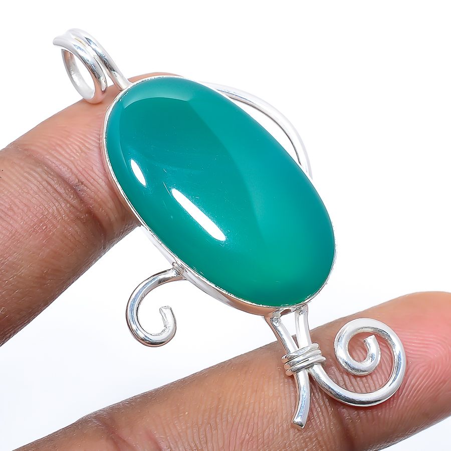 Green Onyx 925 Sterling Silver Pendant, Handmade Pendant, Oval Pendant, Green Pendant, Unique Silver Pendant, Fine Pendant, Silver Jewelry Pendant