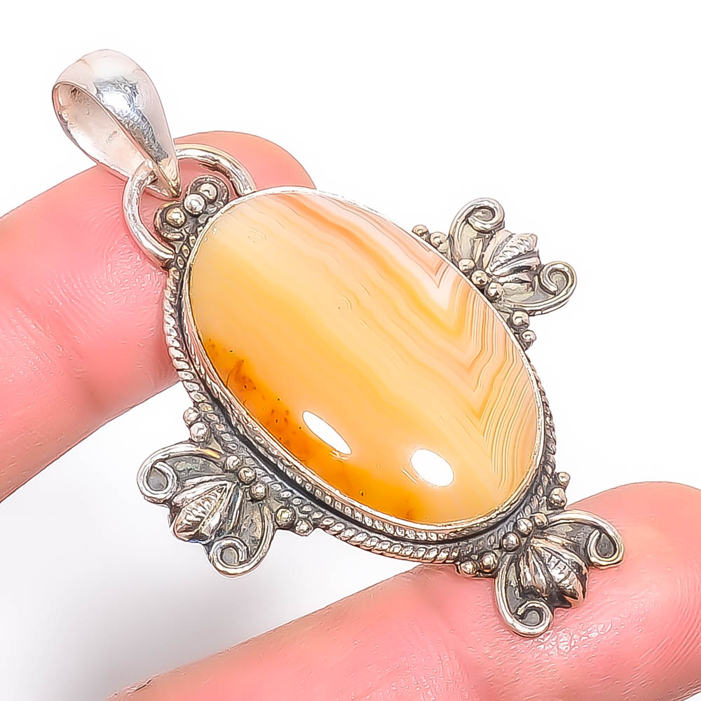 Yellow Banded Agate 925 Sterling Silver Pendant, Handmade Pendant, Oval Pendant, Yellow Pendant, Unique Silver Pendant, Fine Pendant, Silver Jewelry Pendant