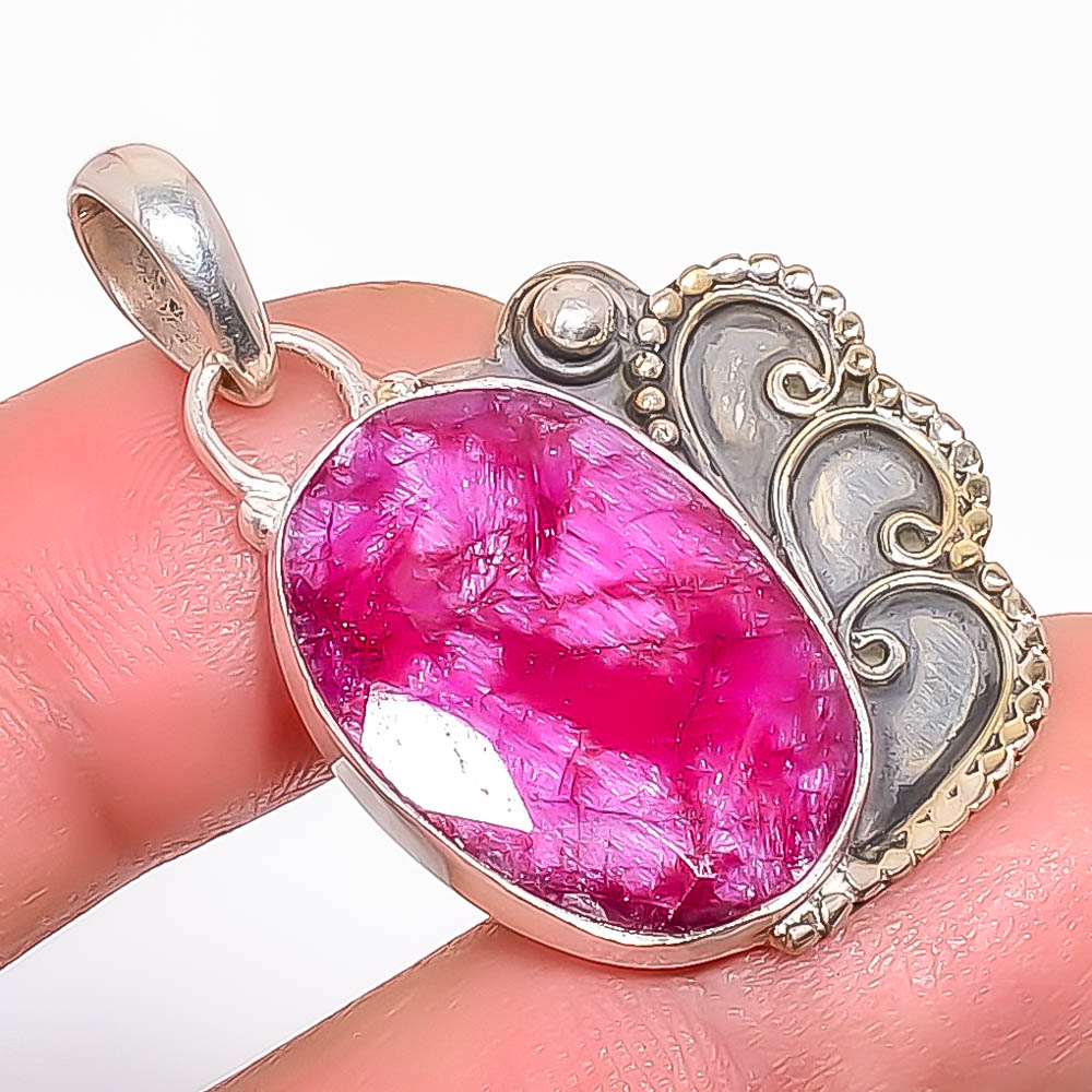 Ruby 925 Sterling Silver Pendant, Handmade Pendant, Oval Pendant, Red Pendant, Unique Silver Pendant, Fine Pendant, Silver Jewelry Pendant