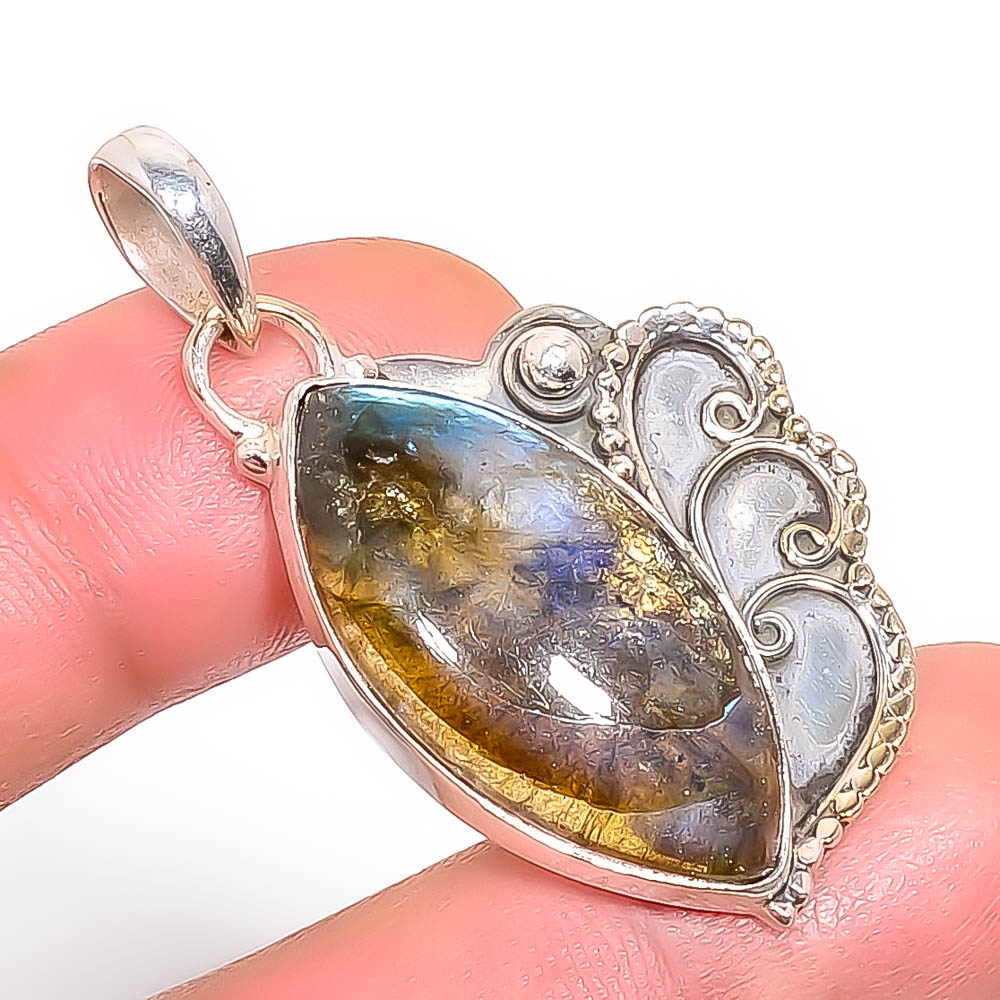Labradorite 925 Sterling Silver Pendant, Handmade Pendant, Marquise Pendant, Black Pendant, Unique Silver Pendant, Fine Pendant, Silver Jewelry Pendant