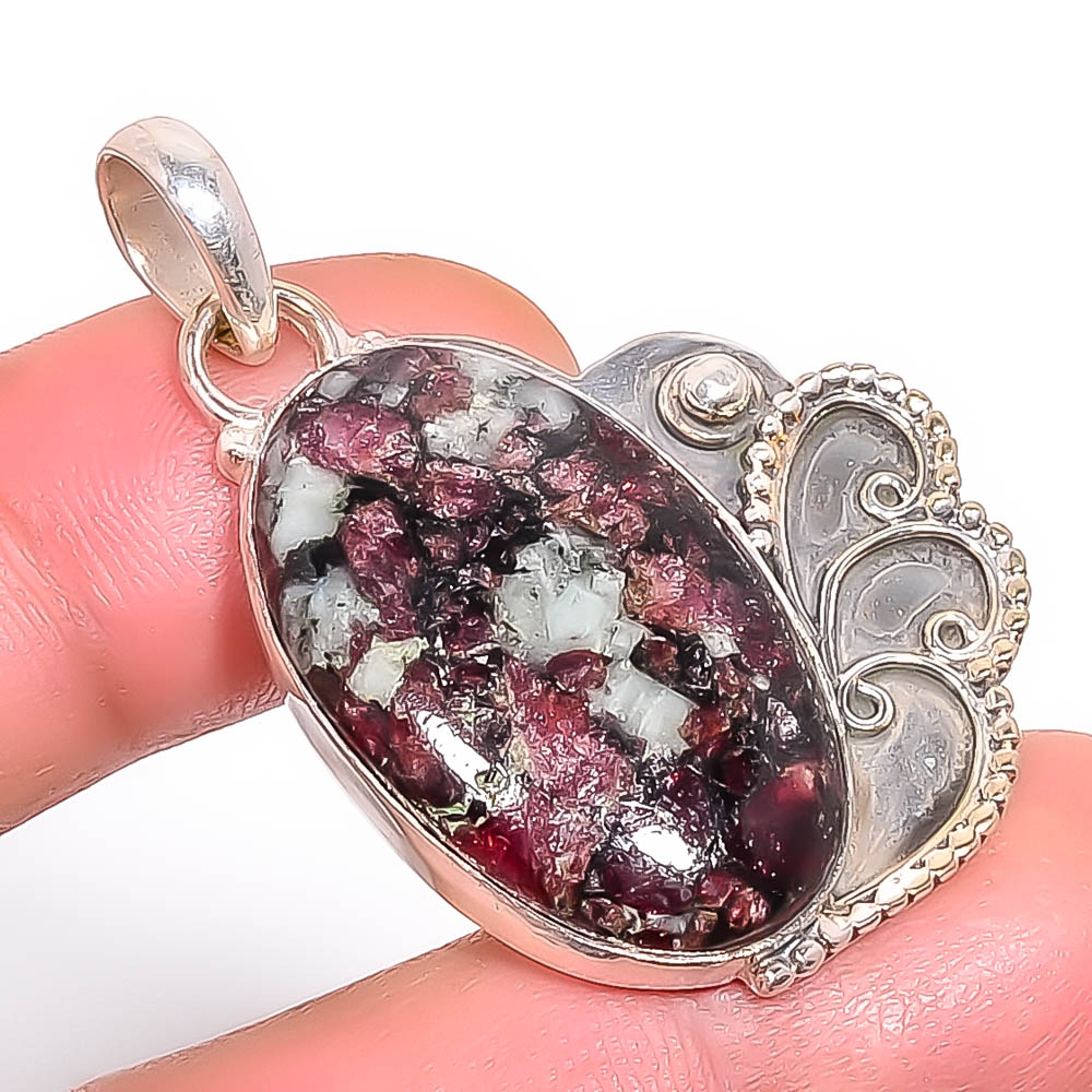 Eudialyte 925 Sterling Silver Pendant, Handmade Pendant, Oval Pendant, Pink Pendant, Unique Silver Pendant, Fine Pendant, Silver Jewelry Pendant