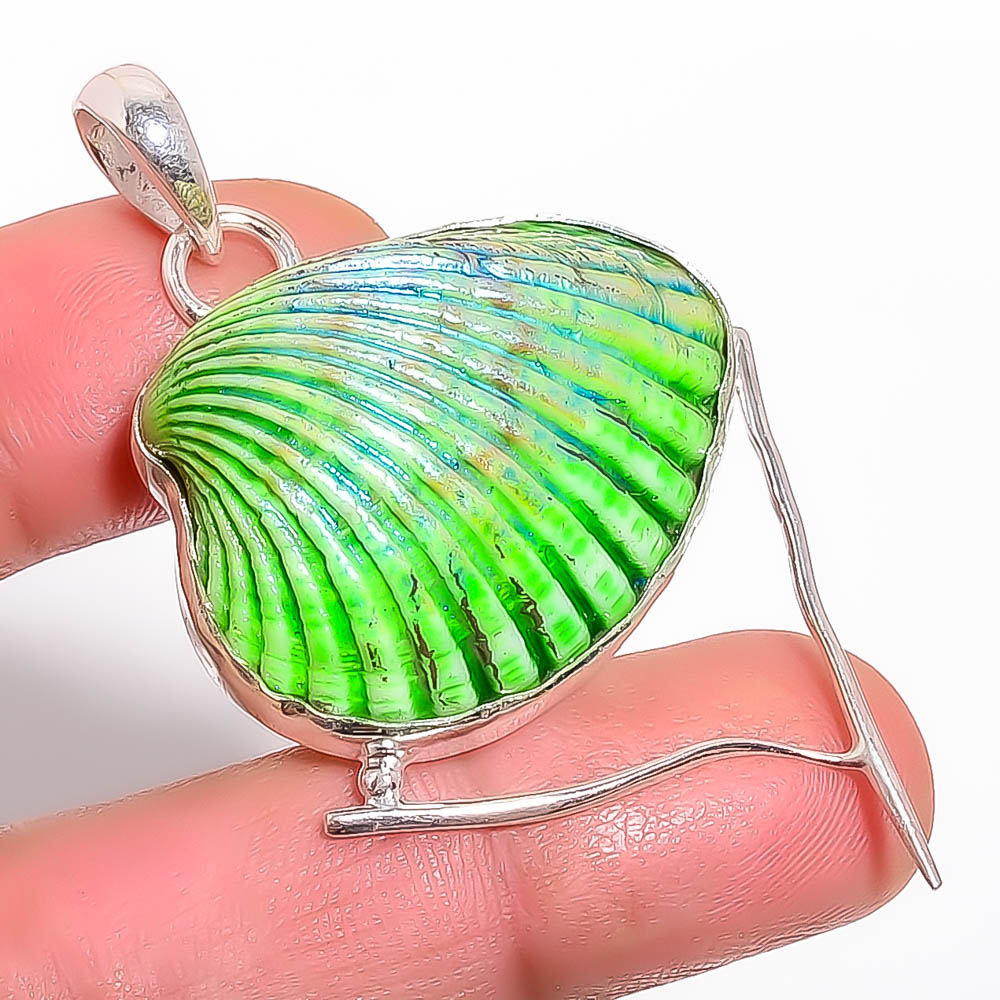 Titanium Oyester Shell 925 Sterling Silver Pendant, Handmade Pendant, Trillion Pendant, Green Pendant, Unique Silver Pendant, Fine Pendant, Silver Jewelry Pendant