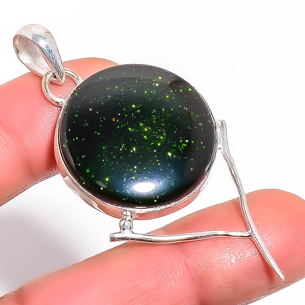 Green Sunstone 925 Sterling Silver Pendant, Handmade Pendant, Round Pendant, Green Pendant, Unique Silver Pendant, Fine Pendant, Silver Jewelry Pendant