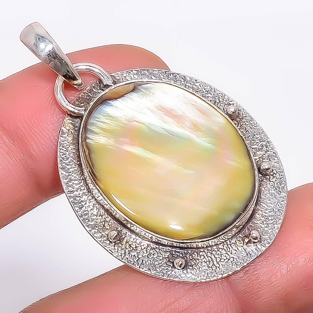 Mother Of Pearl 925 Sterling Silver Pendant, Handmade Pendant, Round Pendant, White Pendant, Unique Silver Pendant, Fine Pendant, Silver Jewelry Pendant