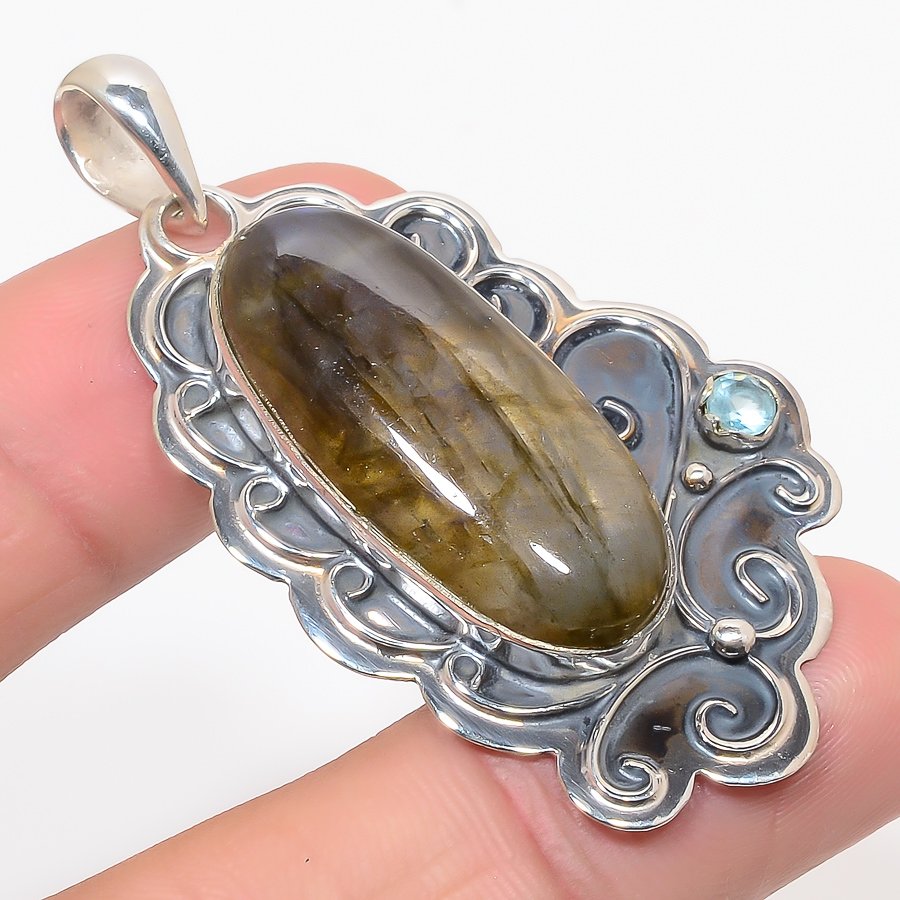 Labradorite & Blue Topaz 925 Sterling Silver Pendant, Handmade Pendant, Oval Pendant, Black Pendant, Unique Silver Pendant, Fine Pendant, Silver Jewelry Pendant