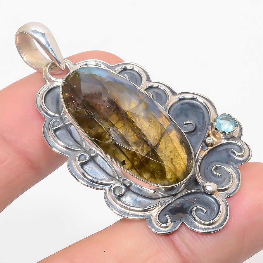 Labradorite & Blue Topaz 925 Sterling Silver Pendant, Handmade Pendant, Oval Pendant, Black Pendant, Unique Silver Pendant, Fine Pendant, Silver Jewelry Pendant
