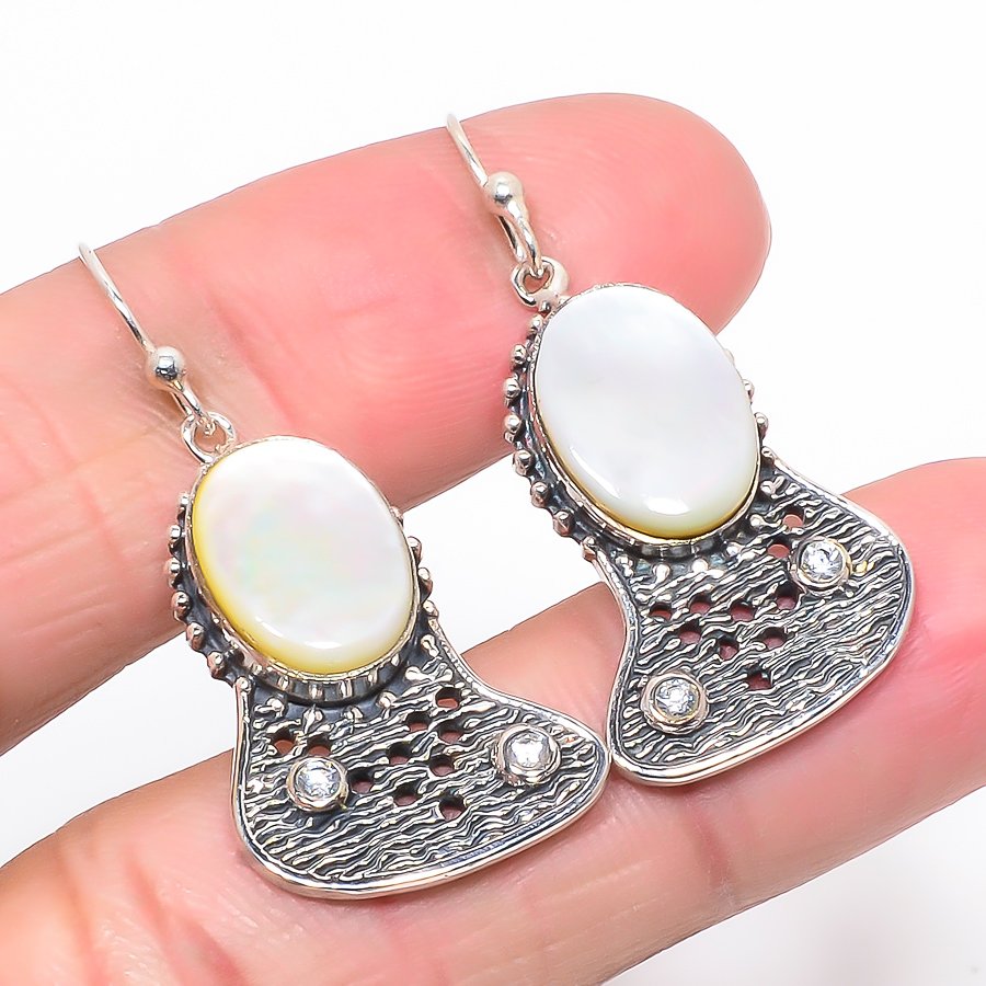 Mother Of Pearl & White Topaz Oxidize 925 Sterling Silver Earring 1.58" T25