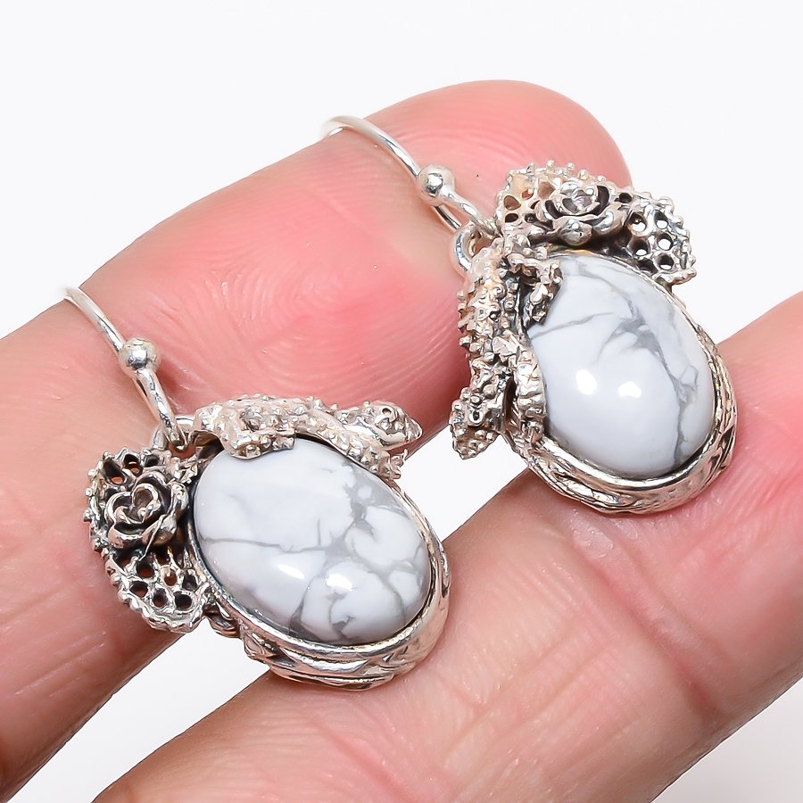 American Howlite 925 Sterling Silver Lizard Earring, Drop Dangle Earring, Gift For Her, Cushion Earring, White Earring, Silver Jewelry Earring