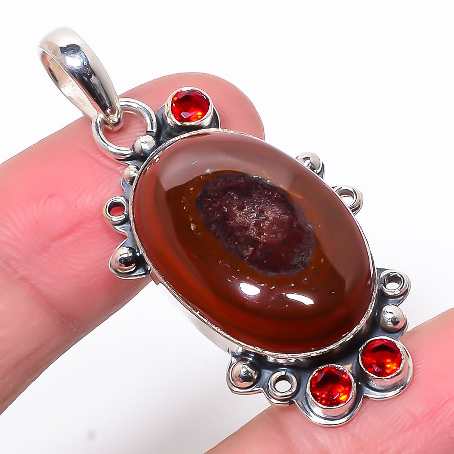 Bull'S Eye Mookaite & Garnet 925 Sterling Silver Pendant, Handmade Pendant, Oval Pendant, Red Pendant, Unique Silver Pendant, Fine Pendant, Silver Jewelry Pendant