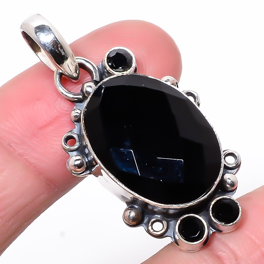 Black Onyx 925 Sterling Silver Pendant, Handmade Pendant, Oval Pendant, Black Pendant, Unique Silver Pendant, Fine Pendant, Silver Jewelry Pendant