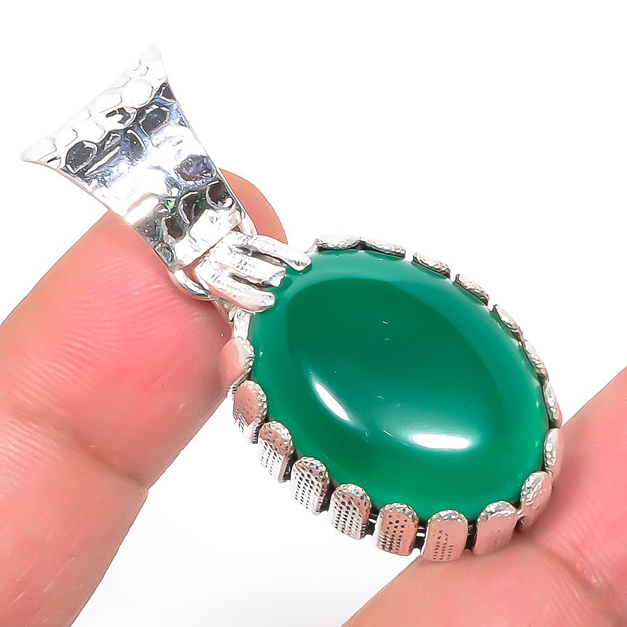 Green Onyx 925 Sterling Silver Pendant, Handmade Pendant, Oval Pendant, Green Pendant, Unique Silver Pendant, Fine Pendant, Silver Jewelry Pendant