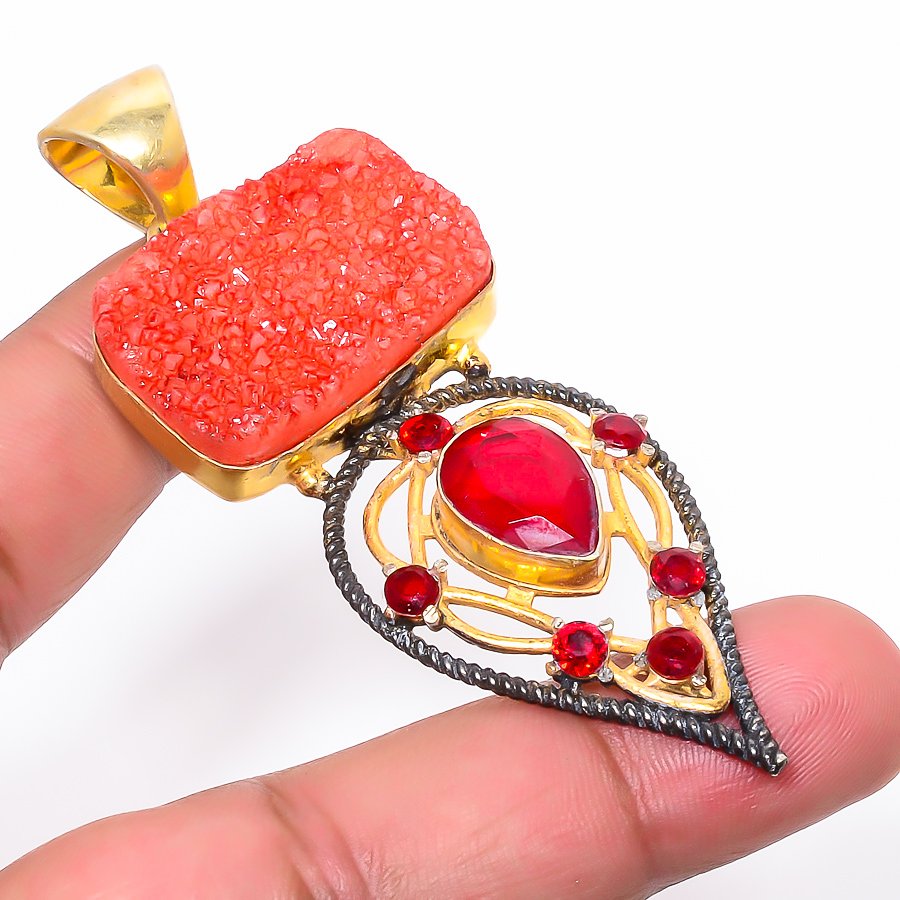 Red Quartz Drusy & Garnet Pendant, Handmade Pendant, Cushion Pendant, Red Pendant, Unique Silver Pendant, Fine Pendant, Silver Jewelry Pendant