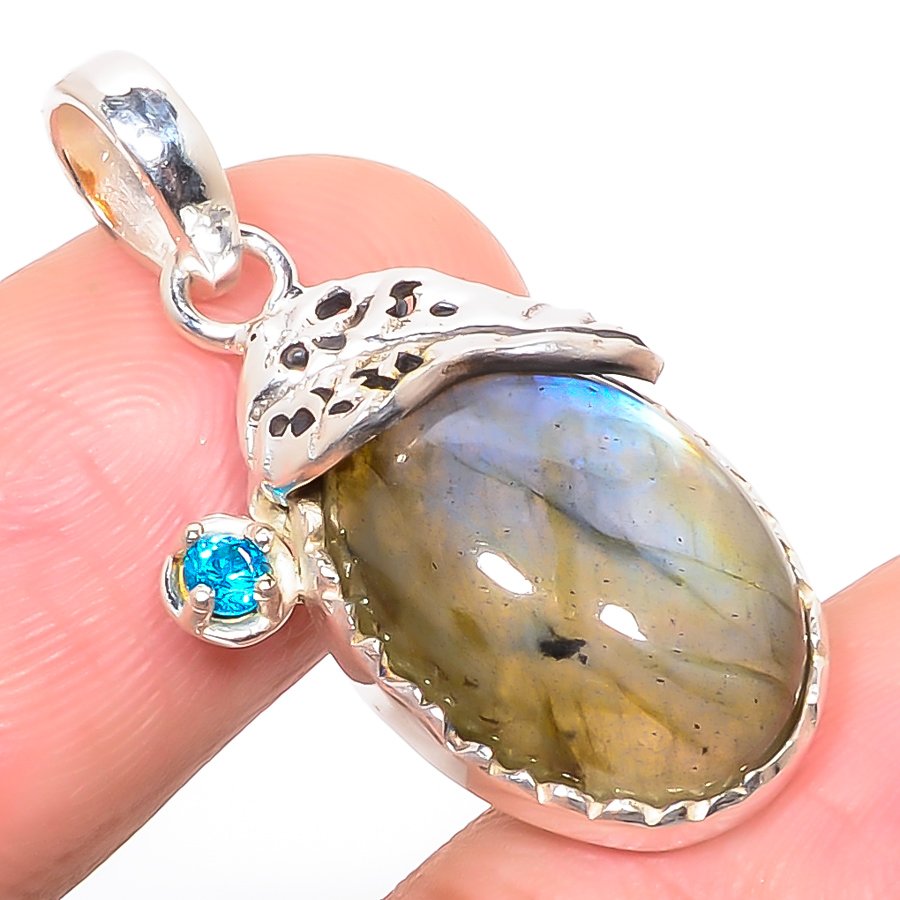 Labradorite & Blue Topaz 925 Sterling Silver Pendant, Handmade Pendant, Oval Pendant, Black Pendant, Unique Silver Pendant, Fine Pendant, Silver Jewelry Pendant