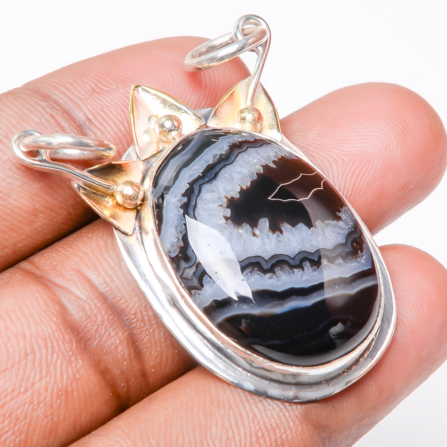 Sardonyx 925 Sterling Silver Pendant, Handmade Pendant, Oval Pendant, Black Pendant, Unique Silver Pendant, Fine Pendant, Silver Jewelry Pendant