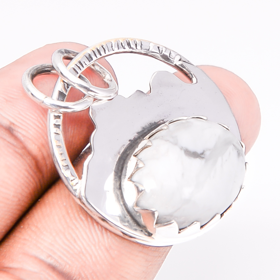 Howlite 925 Sterling Silver Pendant, Handmade Pendant, Oval Pendant, White Pendant, Unique Silver Pendant, Fine Pendant, Silver Jewelry Pendant