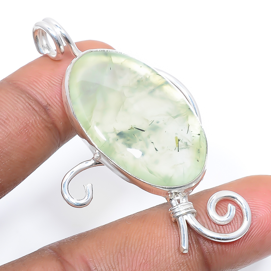 Prehnite 925 Sterling Silver Pendant, Handmade Pendant, Oval Pendant, Green Pendant, Unique Silver Pendant, Fine Pendant, Silver Jewelry Pendant