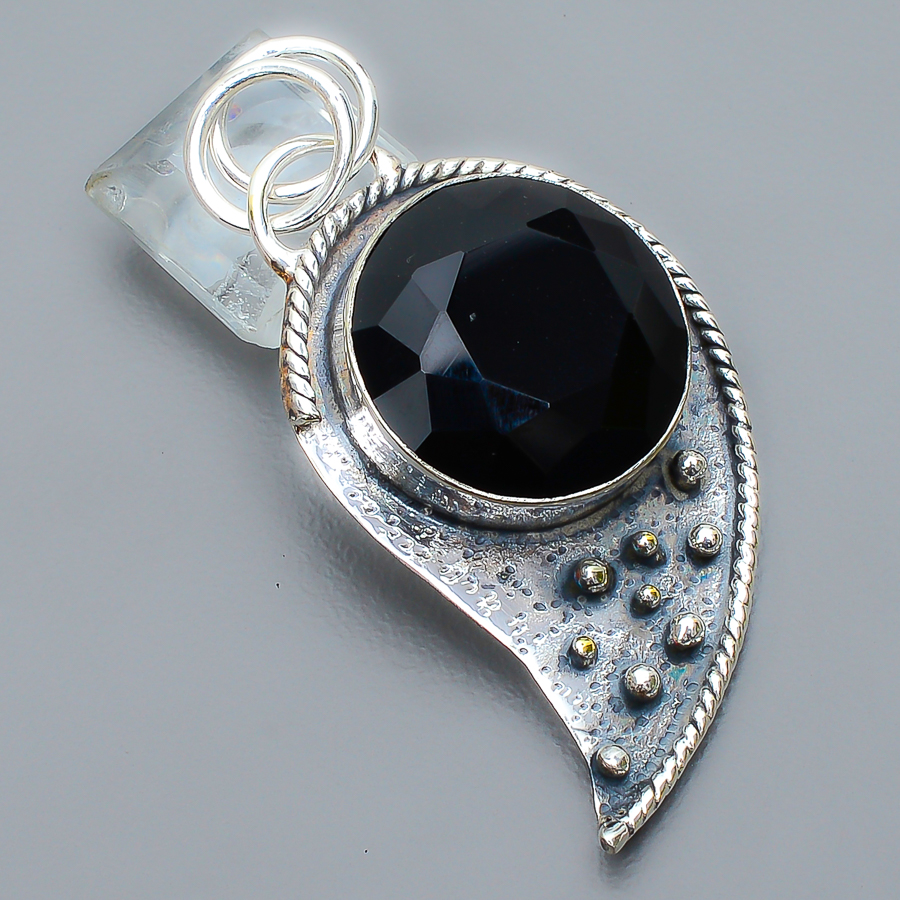 Black Onyx 925 Sterling Silver Pendant, Handmade Pendant, Round Pendant, Black Pendant, Unique Silver Pendant, Fine Pendant, Silver Jewelry Pendant