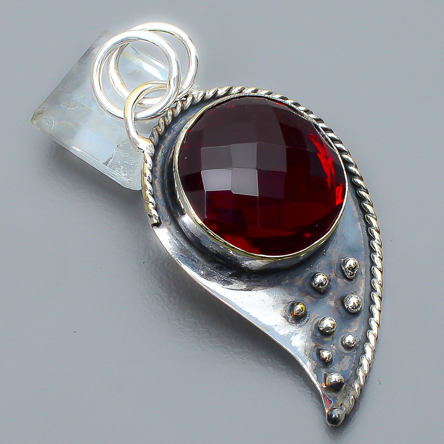 Garnet 925 Sterling Silver Pendant, Handmade Pendant, Round Pendant, Red Pendant, Unique Silver Pendant, Fine Pendant, Silver Jewelry Pendant
