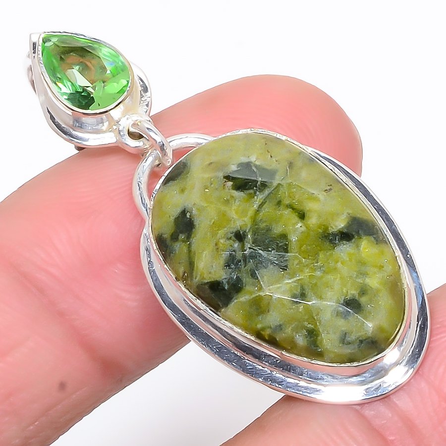 Serpentine & Peridot 925 Sterling Silver Pendant, Handmade Pendant, Oval Pendant, Green Pendant, Unique Silver Pendant, Fine Pendant, Silver Jewelry Pendant