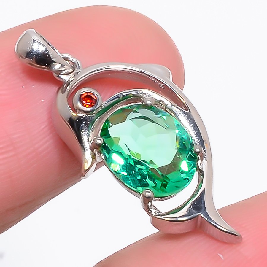 Green Apatite & Garnet 925 Sterling Silver Pendant, Handmade Pendant, Oval Pendant, Green Pendant, Unique Silver Pendant, Fine Pendant, Silver Jewelry Pendant