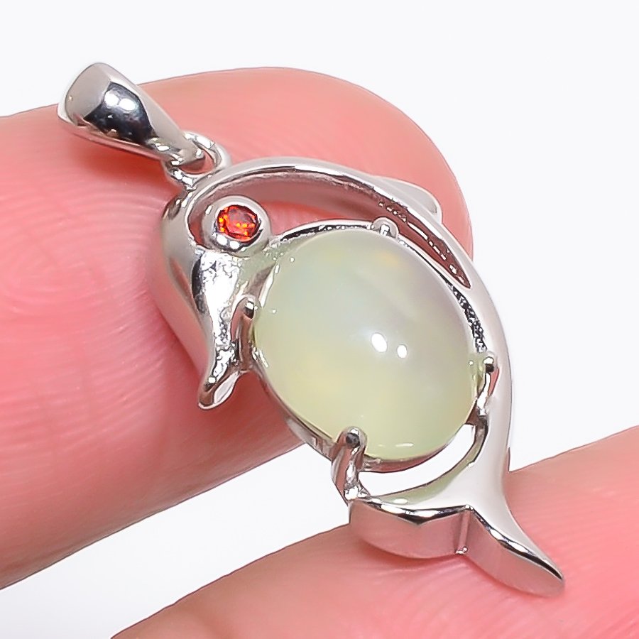 Prehnite & Garnet 925 Sterling Silver Pendant, Handmade Pendant, Oval Pendant, Green Pendant, Unique Silver Pendant, Fine Pendant, Silver Jewelry Pendant