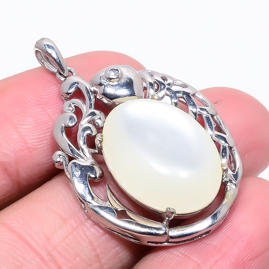 Mabe Pearl & Topaz Silver Fish Pendant, Handmade Pendant, Oval Pendant, White Pendant, Unique Silver Pendant, Fine Pendant, Silver Jewelry Pendant
