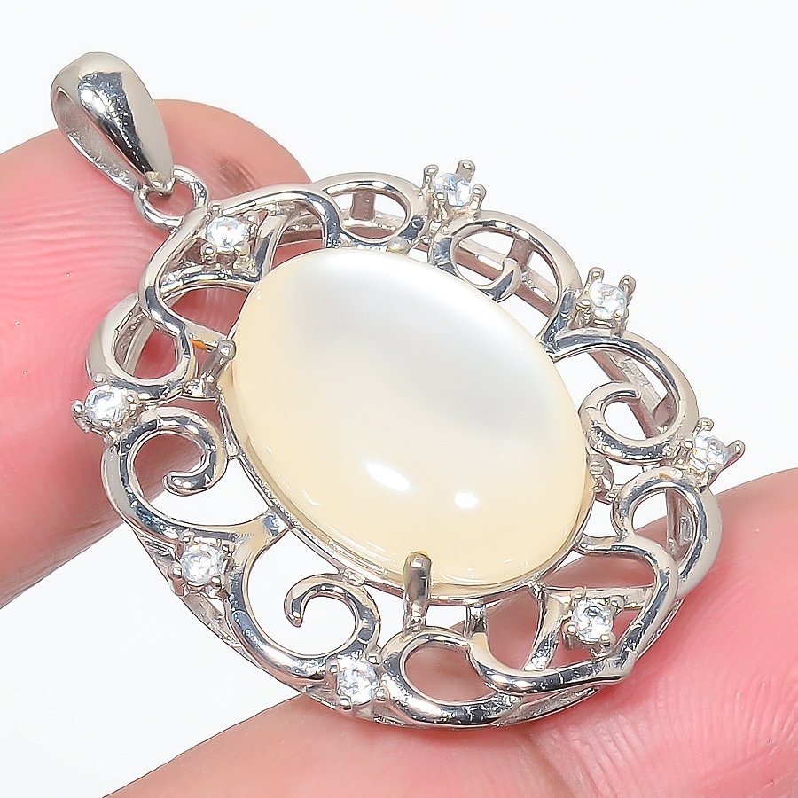 Mabe Pearl & Cz 925 Sterling Silver Pendant, Handmade Pendant, Oval Pendant, White Pendant, Unique Silver Pendant, Fine Pendant, Silver Jewelry Pendant