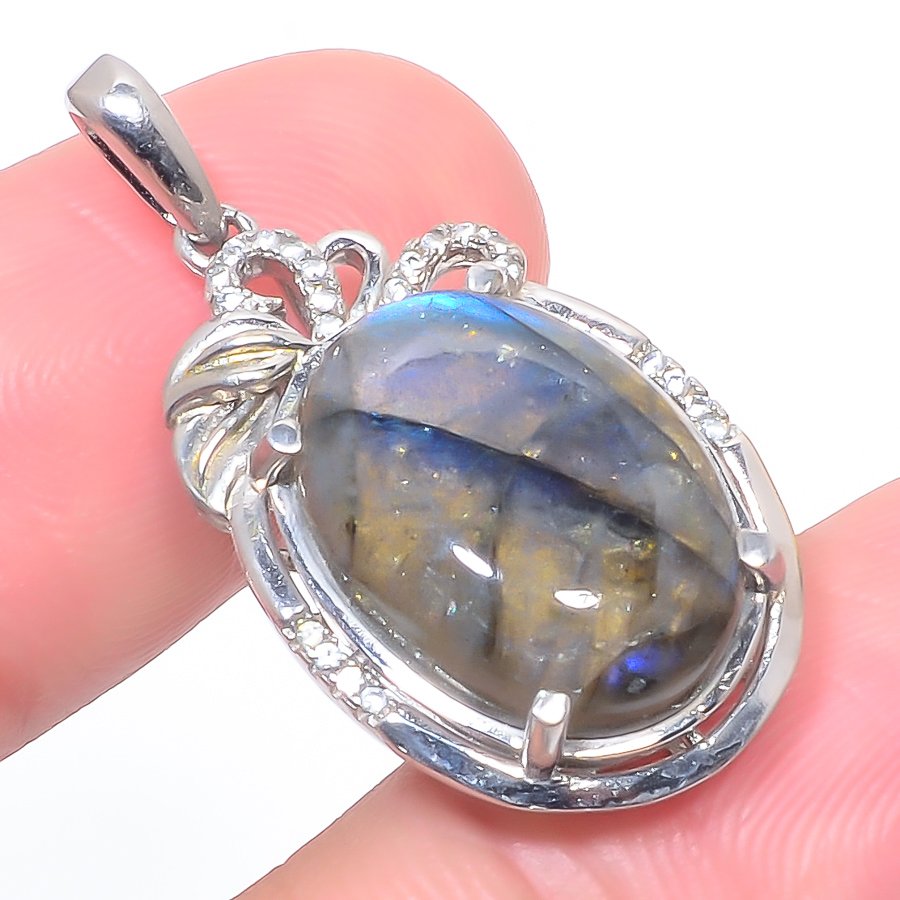 Labradorite & Cz 925 Sterling Silver Pendant, Handmade Pendant, Oval Pendant, Black Pendant, Unique Silver Pendant, Fine Pendant, Silver Jewelry Pendant