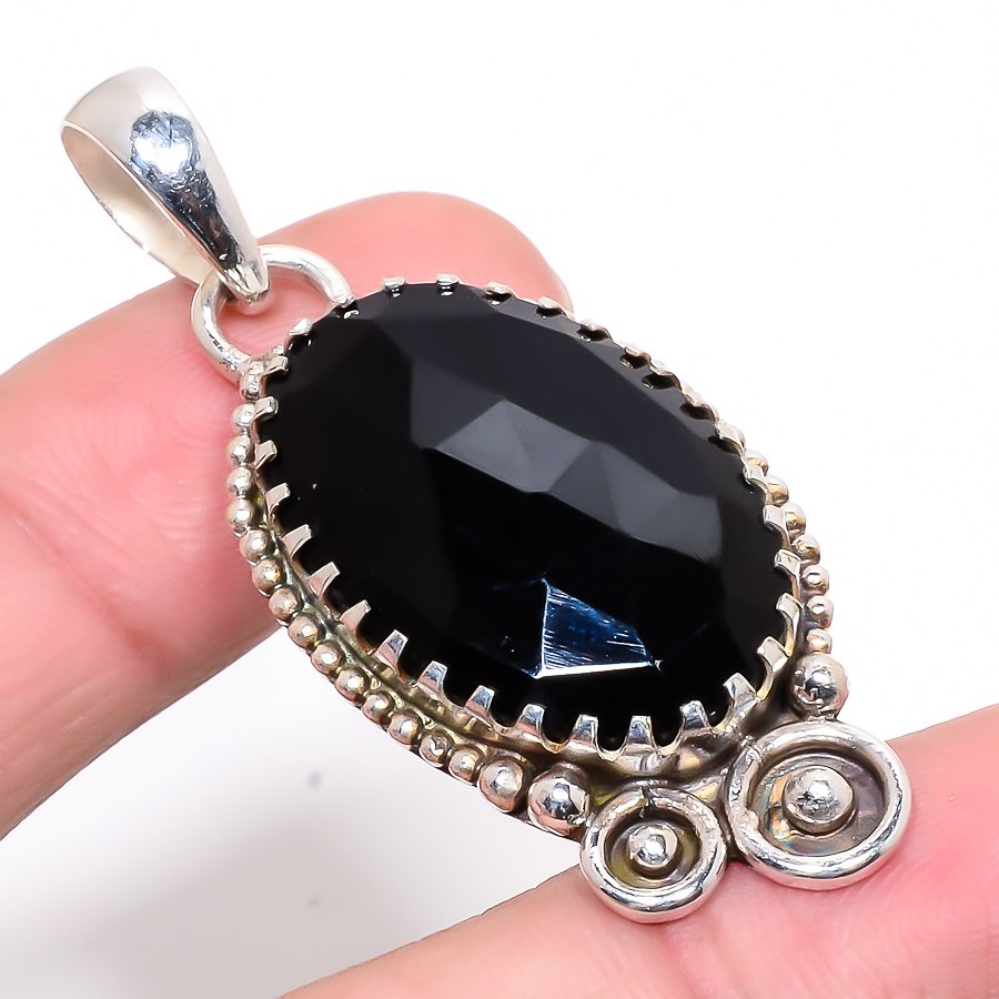 Black Onyx 925 Sterling Silver Pendant, Handmade Pendant, Oval Pendant, Black Pendant, Unique Silver Pendant, Fine Pendant, Silver Jewelry Pendant