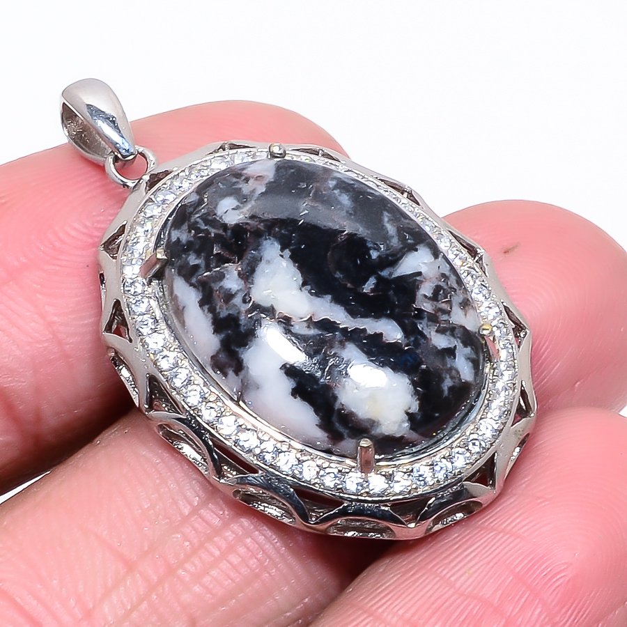 White Buffalo Turquoise & White Topaz 925 Sterling Silver Pendant, Handmade Pendant, Oval Pendant, White Pendant, Unique Silver Pendant, Fine Pendant, Silver Jewelry Pendant
