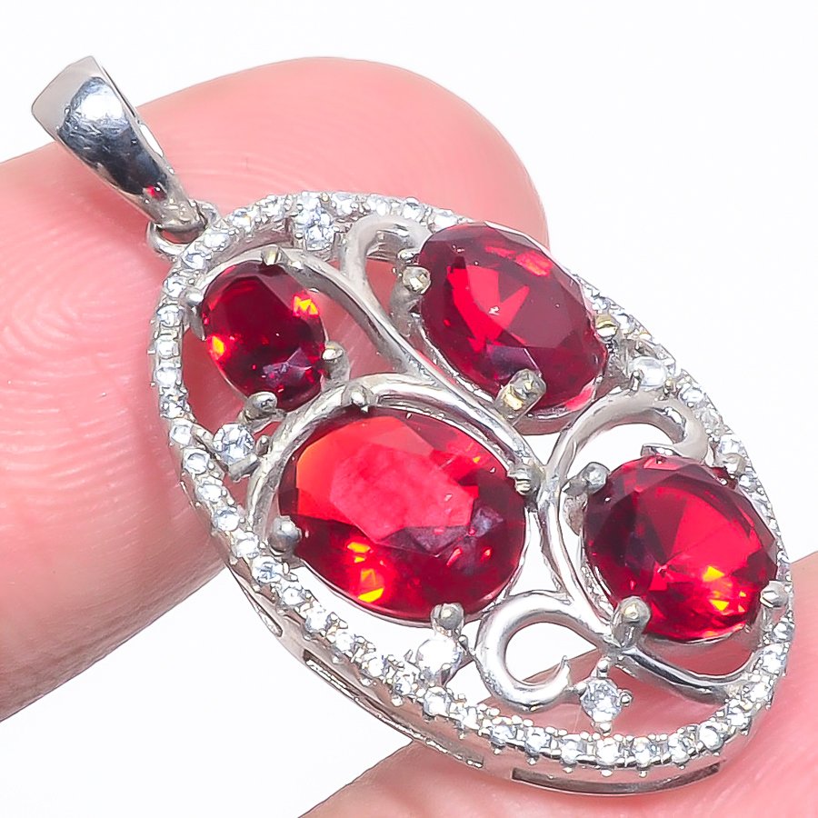 Garnet 925 Sterling Silver Pendant, Handmade Pendant, Oval Pendant, Red Pendant, Unique Silver Pendant, Fine Pendant, Silver Jewelry Pendant