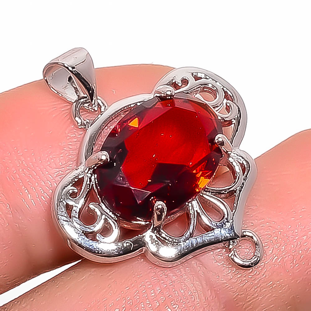 Garnet 925 Sterling Silver Pendant, Handmade Pendant, Oval Pendant, Red Pendant, Unique Silver Pendant, Fine Pendant, Silver Jewelry Pendant