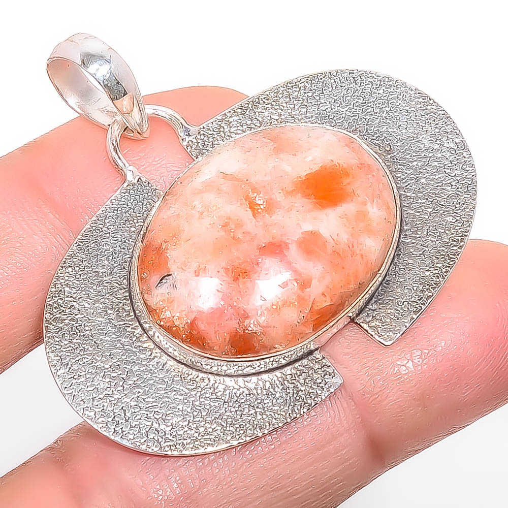 Golden Sunstone 925 Sterling Silver Pendant, Handmade Pendant, Oval Pendant, Golden Pendant, Unique Silver Pendant, Fine Pendant, Silver Jewelry Pendant