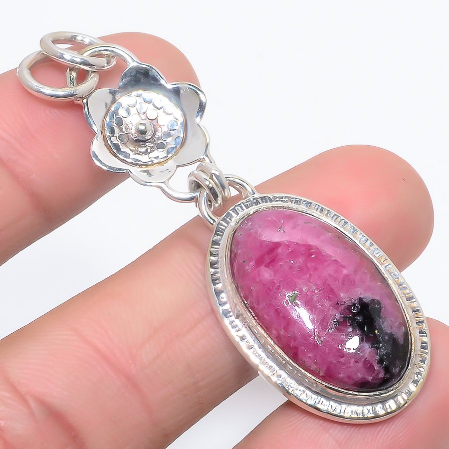 Magnetite Rhodonite 925 Sterling Silver Pendant, Handmade Pendant, Oval Pendant, Pink Pendant, Unique Silver Pendant, Fine Pendant, Silver Jewelry Pendant