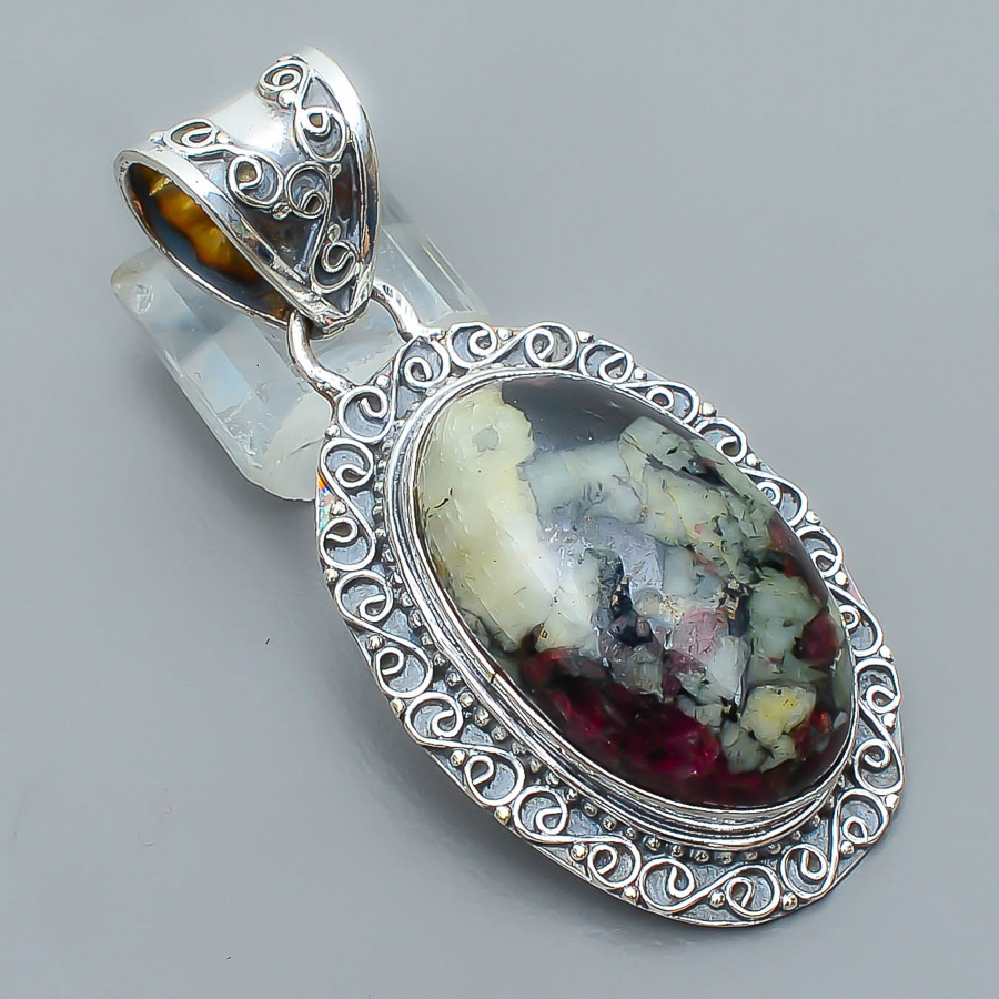Eudialyte 925 Sterling Silver Pendant, Handmade Pendant, Oval Pendant, Pink Pendant, Unique Silver Pendant, Fine Pendant, Silver Jewelry Pendant